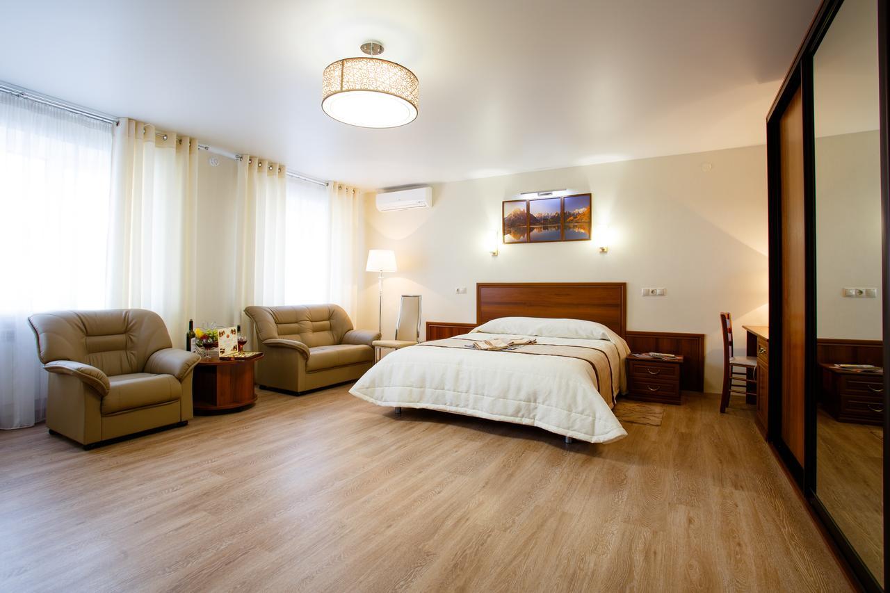 Apart-Hotel Vegus Oral Bagian luar foto