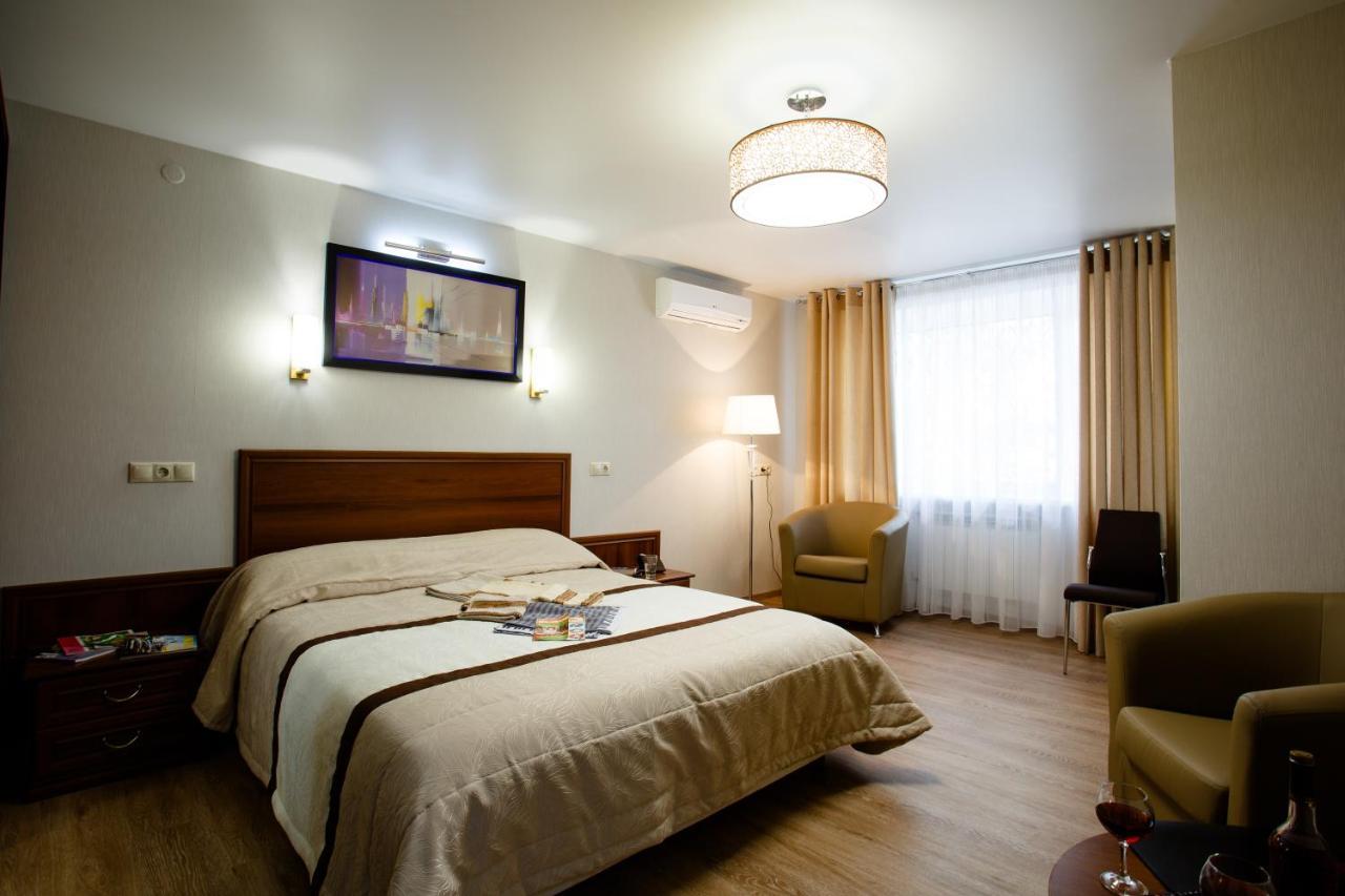 Apart-Hotel Vegus Oral Bagian luar foto